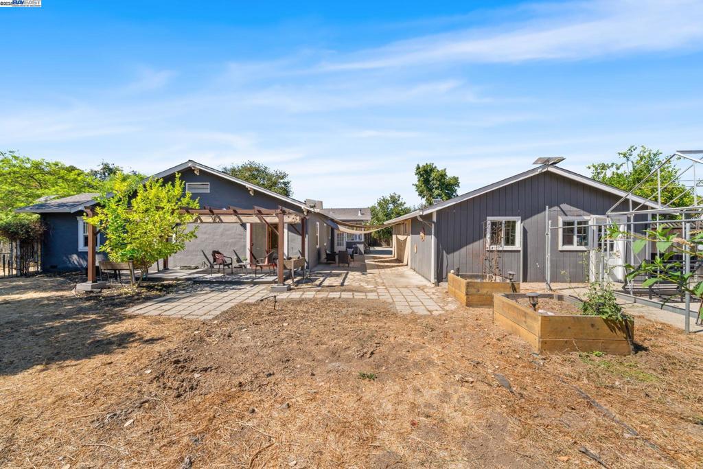 MISSION VALLEY - Residential
