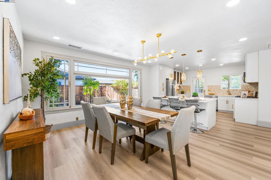 MISSION VALLEY - Residential