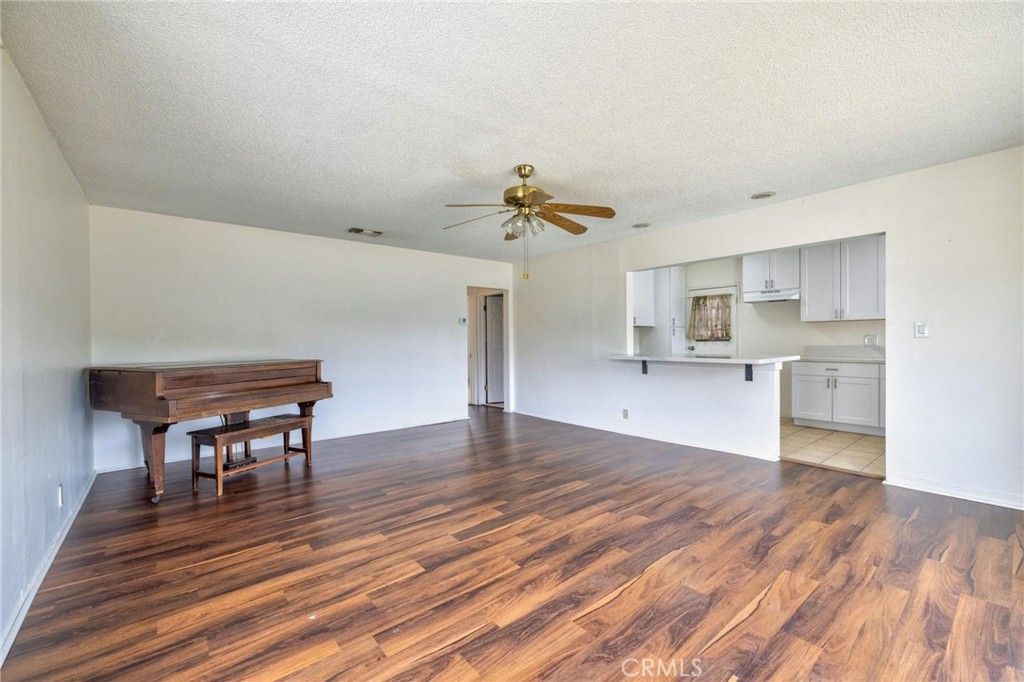 Photo of 6057 Roosevelt Ave, South Gate, CA 90280 (MLS # DW26081766)