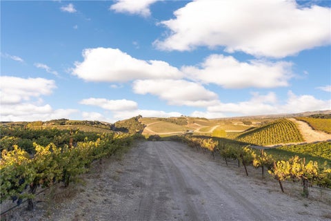 Tiny photo for 3130 Oakdale Rd. RD, Paso Robles, CA 93446 (MLS # SC26202968)