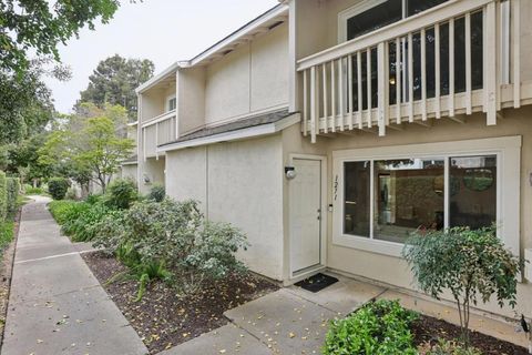 Photo of 1271 Crescent Terrace, Sunnyvale, CA 94087 (MLS # ML82042175)