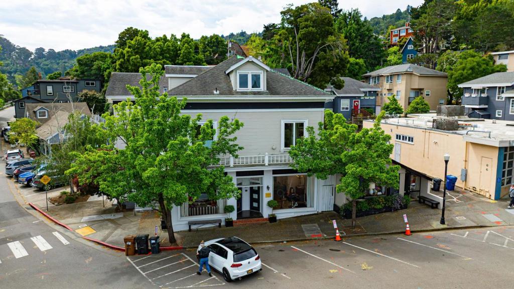 29 1st Street