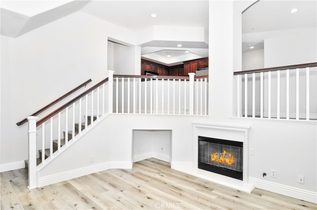 Casalon (CASA) - Residential Lease