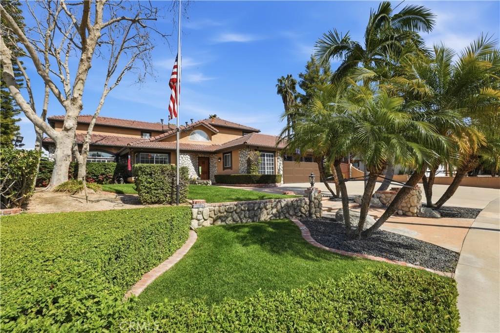 1210 Versailles Circle