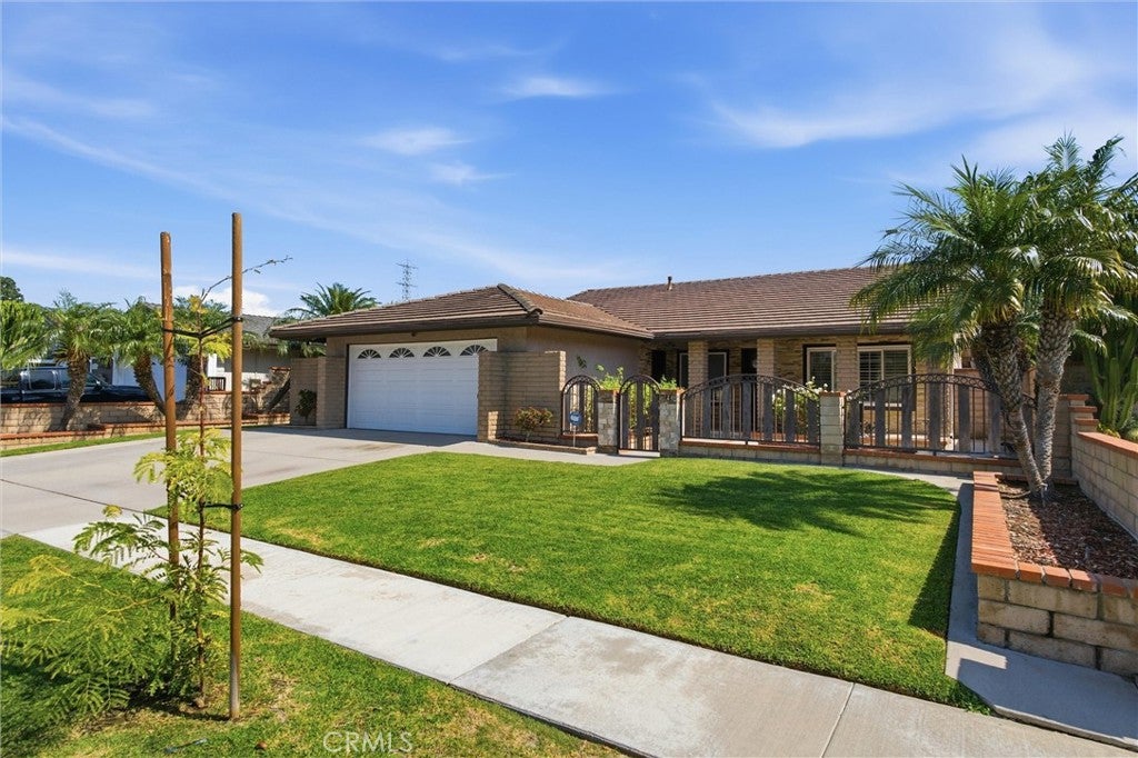 18326 San Gabriel