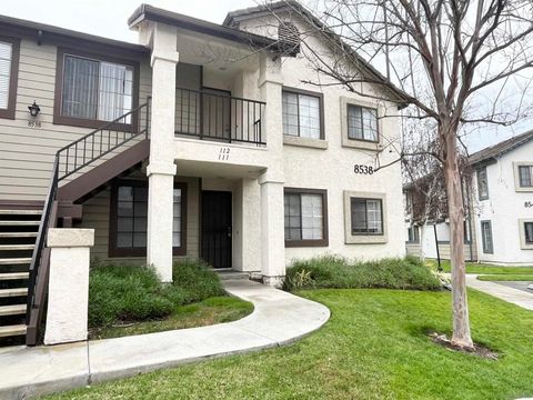 8538 Summerdale Rd 111 San Diego CA 92126