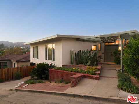 Photo of 2446 Ronda Vista Drive, Los Angeles, CA 90027 (MLS # 26992561)