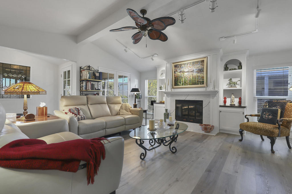Suncrest Country Clb - Manufactured In Park