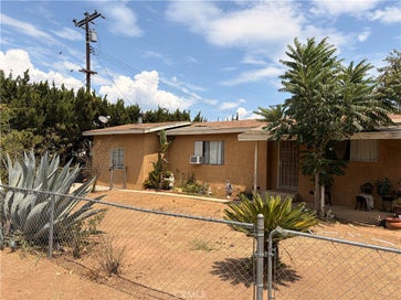 1218 Elm Beaumont CA 92223