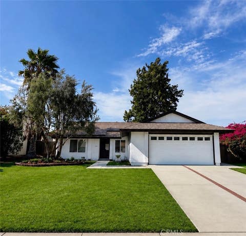 Photo of 1266 W Lorraine PL, Rialto, CA 92376 (MLS # CV26175974)