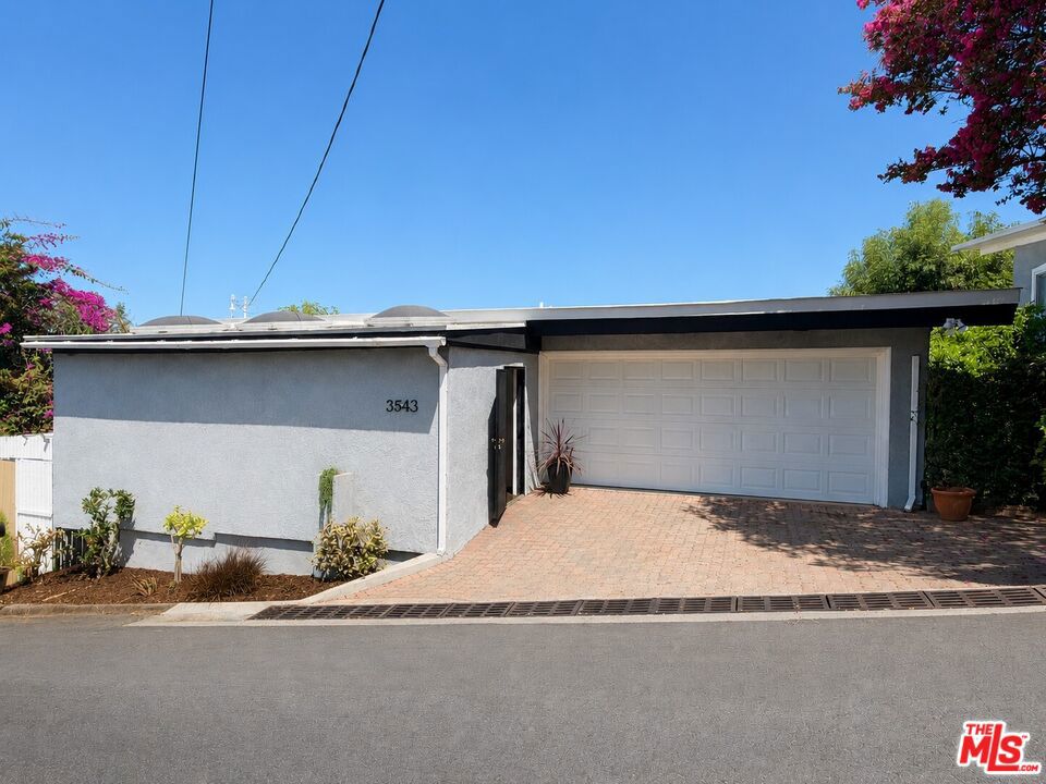 3543 Lavell Drive