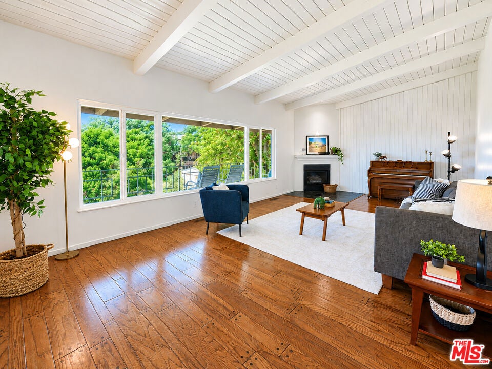 3543 Lavell Drive