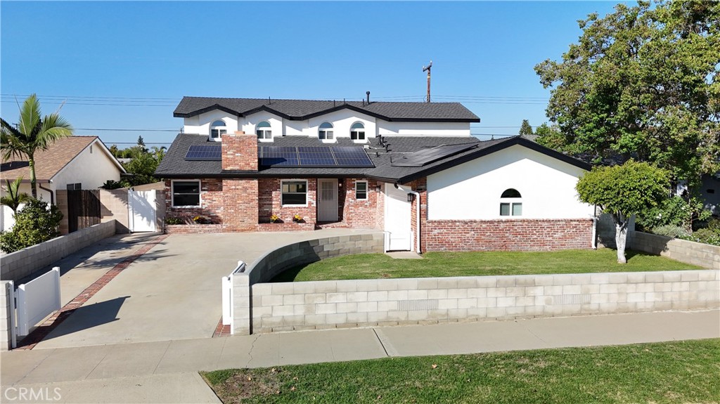 2331 E Adams