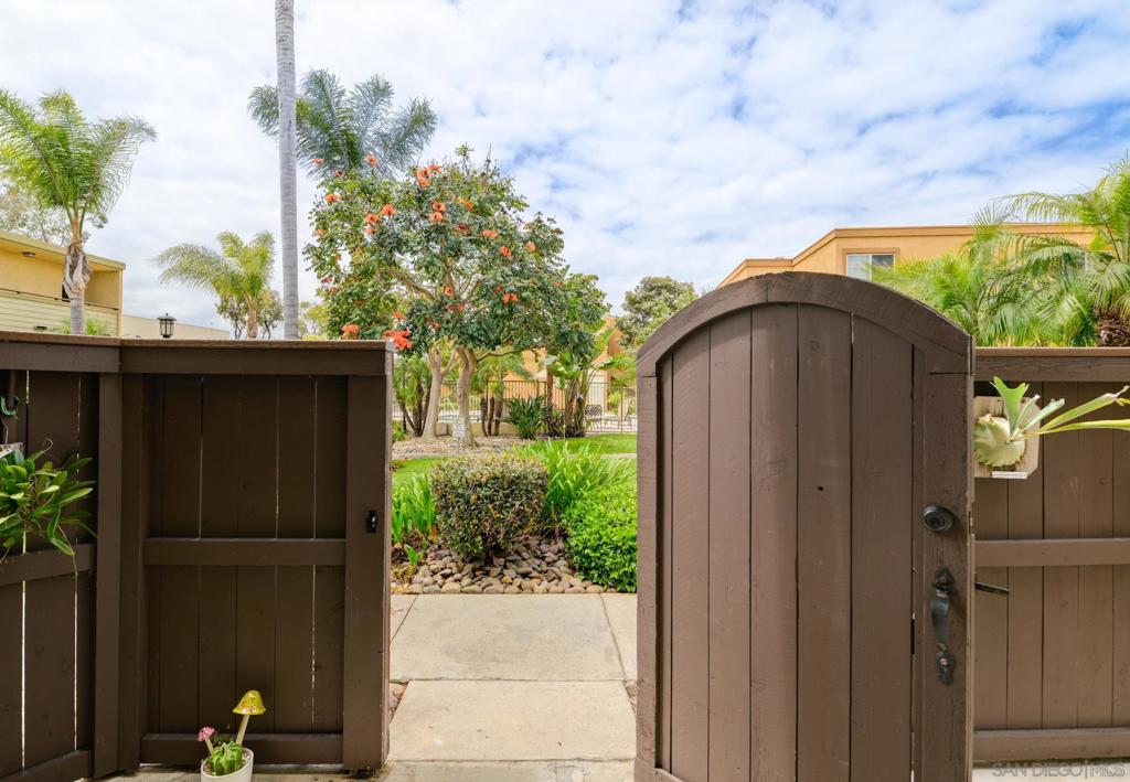 5402 Balboa Arms 348