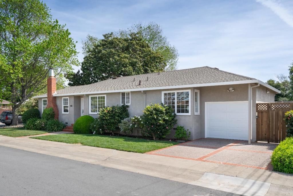 Photo of 910 Folkstone Avenue, San Mateo, CA 94402 (MLS # ML82040631)