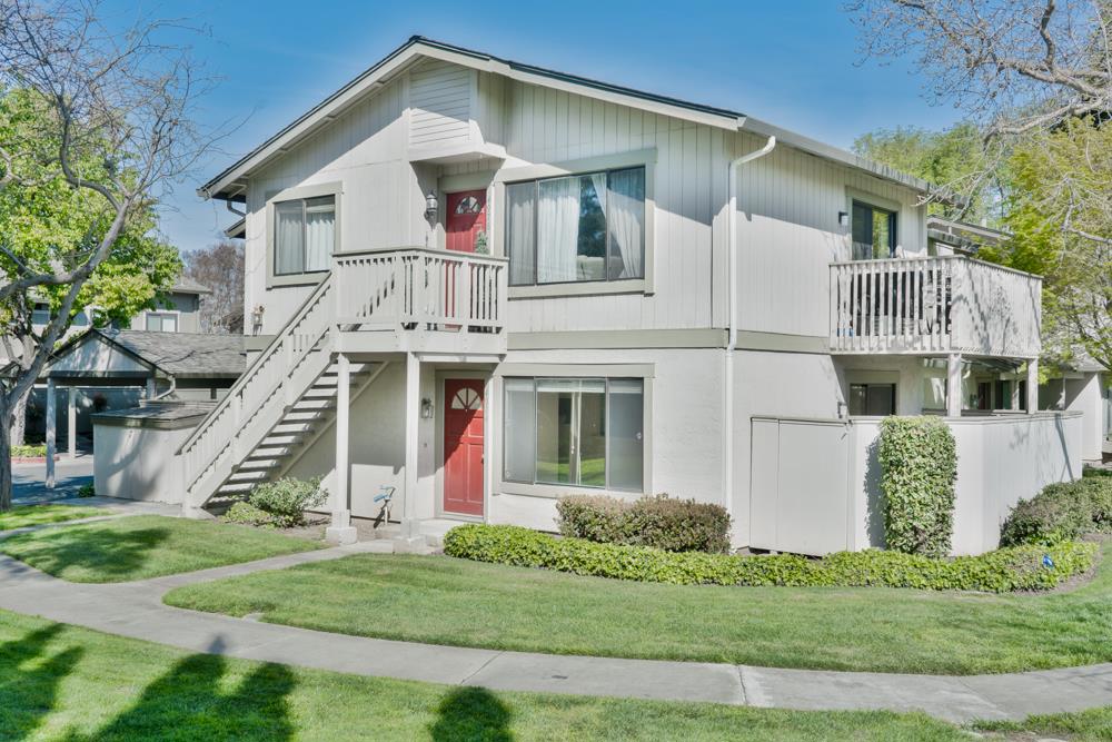 4974 Flat Rock Circle