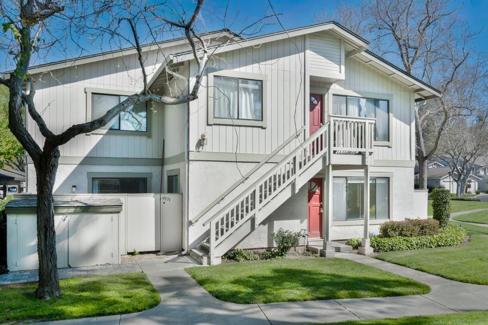 4974 Flat Rock Circle