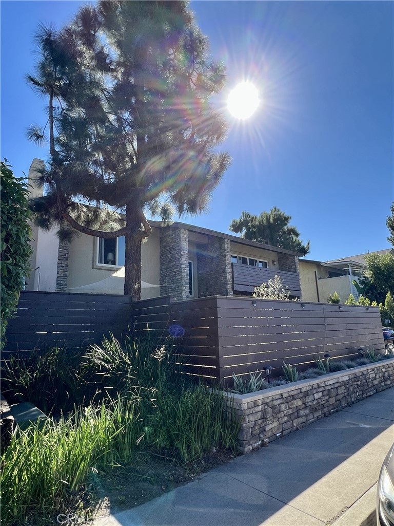 31241 Old River Road