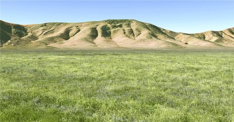 Photo of 11859 Crest Park Trail, Santa Margarita, CA 93453 (MLS # PI24081126) Photo of 11859 Crest Park Trail, Santa Margarita, CA 93453 (MLS # PI24081126)