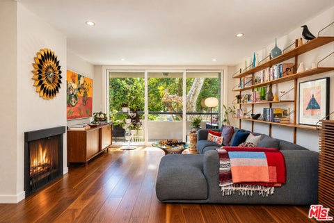 Photo of 8535 W West Knoll Drive #114, West Hollywood, CA 90069 (MLS # 26104494)