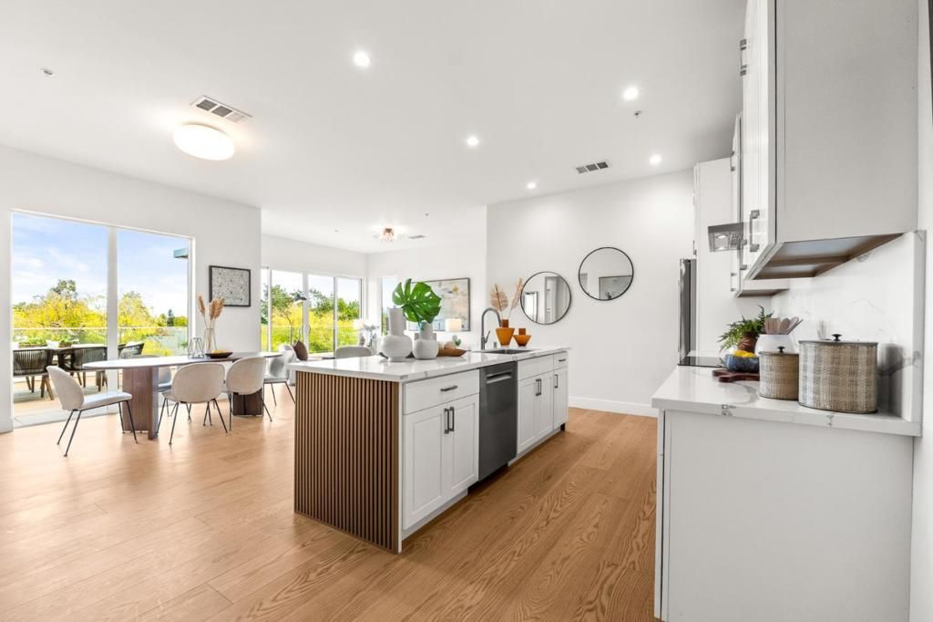 Photo of 4115 El Camino Real Real #332, Palo Alto, CA 94306 (MLS # ML82031447)