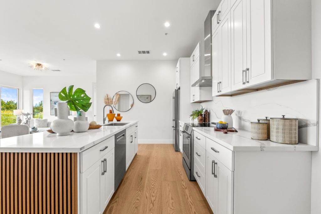 Photo of 4115 El Camino Real Real #332, Palo Alto, CA 94306 (MLS # ML82031447)