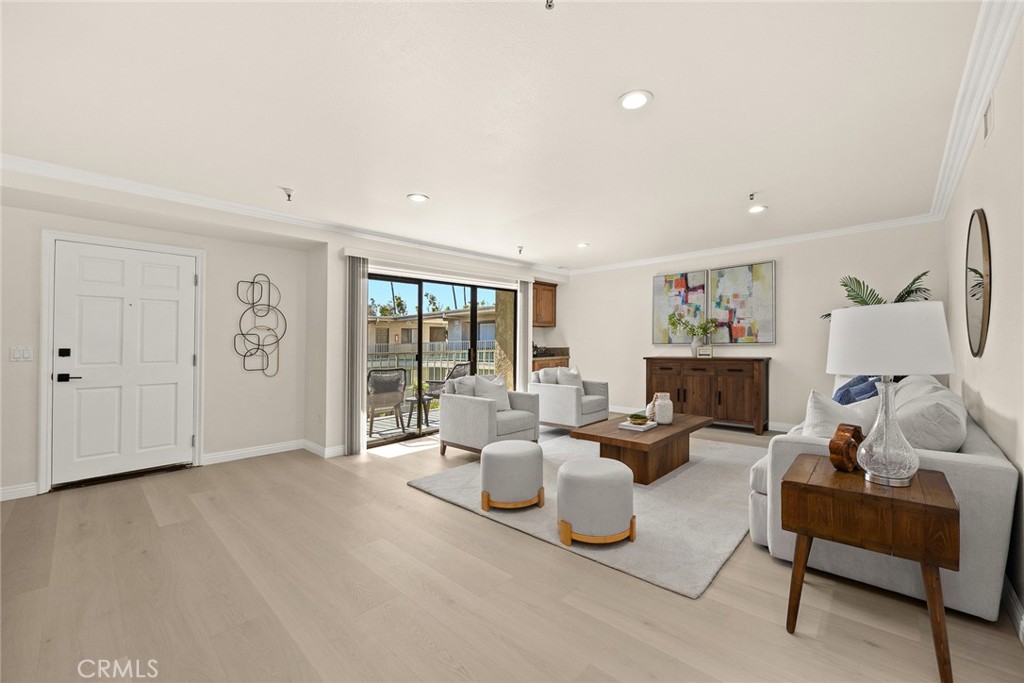 Properties 1 70 N Catalina Avenue 306