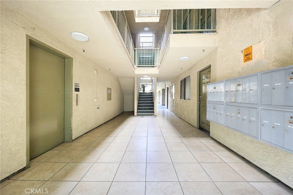 listing image 130725681014058681004