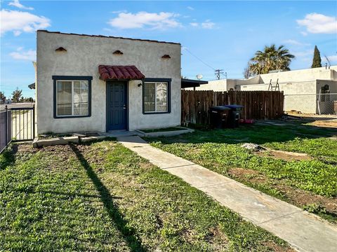 Photo of 201 W Rice Street, Blythe, CA 92225 (MLS # SW25273194)