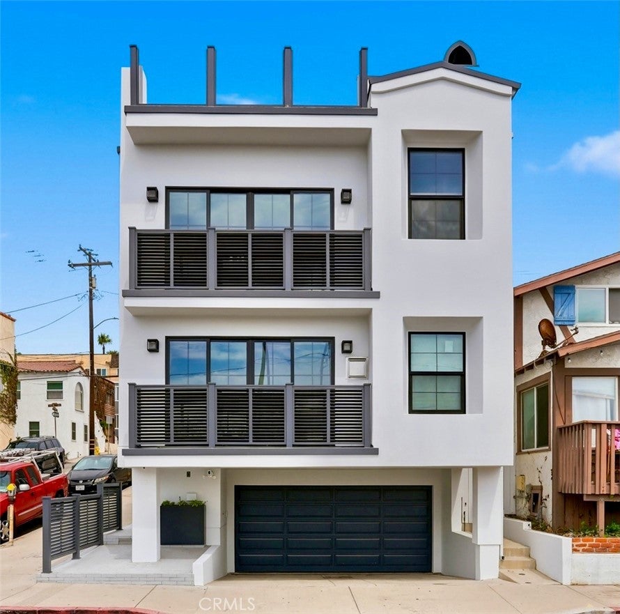2650 Hermosa Avenue