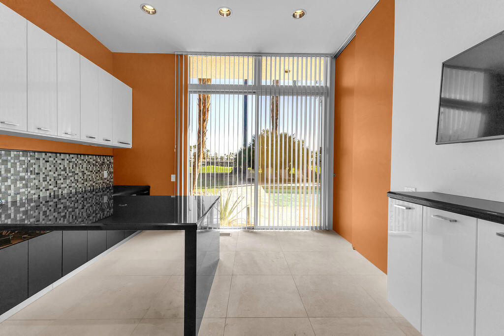 Tamarisk C.C. - Residential