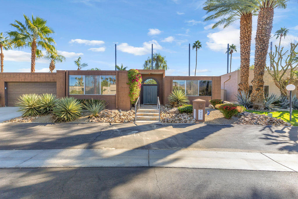 Tamarisk C.C. - Residential