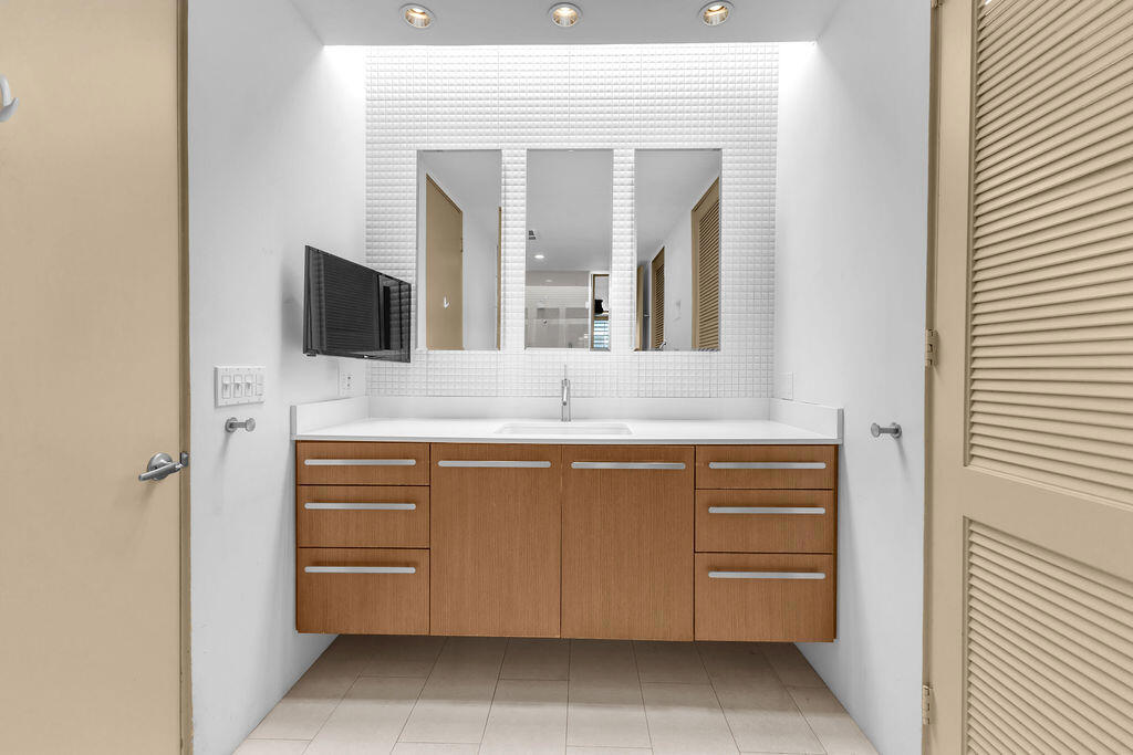 Tamarisk C.C. - Residential