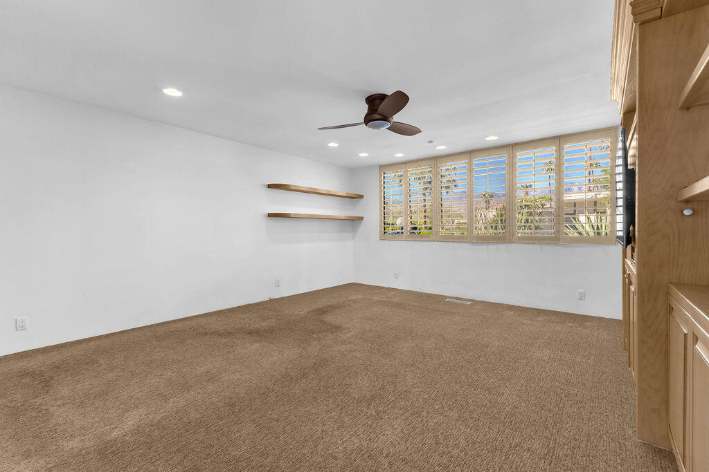 Tamarisk C.C. - Residential