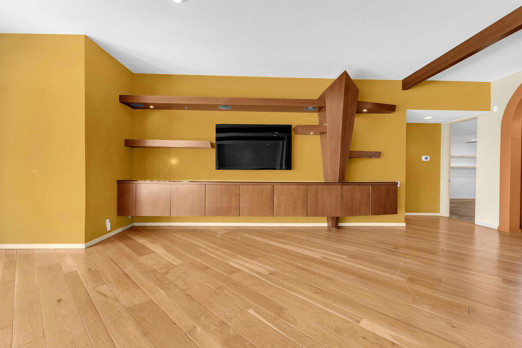 Tamarisk C.C. - Residential