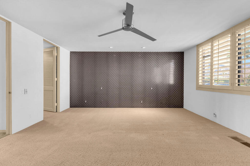 Tamarisk C.C. - Residential