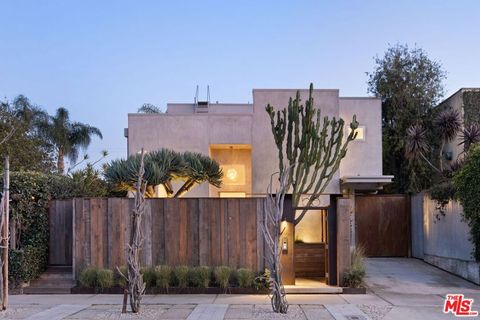 518 Sunset Avenue Venice CA 90291