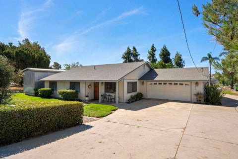 Photo of 842 Hanson Ln LN, Ramona, CA 92065 (MLS # PTP2606789)