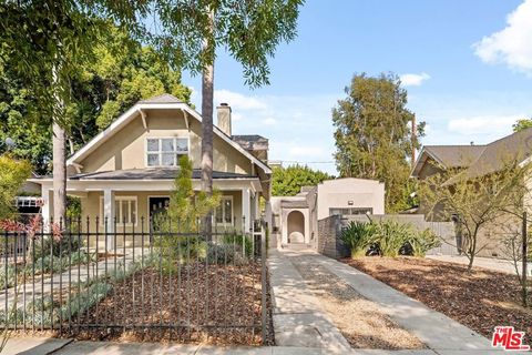Photo of 1322 N Cherokee Avenue, Los Angeles, CA 90028 (MLS # 26863727)