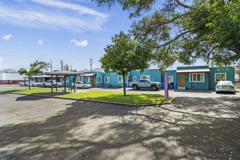 1015 S A Street Santa Rosa CA 95404