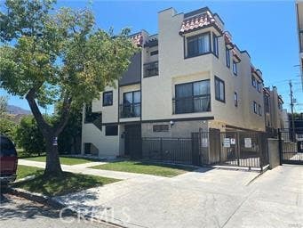 Photo of 1022 Irving Avenue #3, Glendale, CA 91201 (MLS # AR26165549)