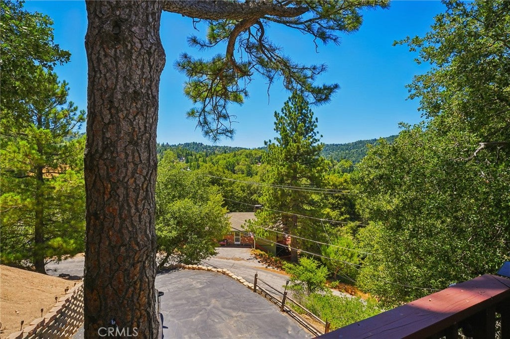 463 Delle Drive