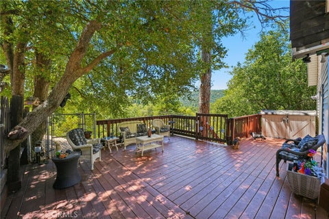 Photo of 463 Delle Drive, Crestline, CA 92325 (MLS # IG26220139)