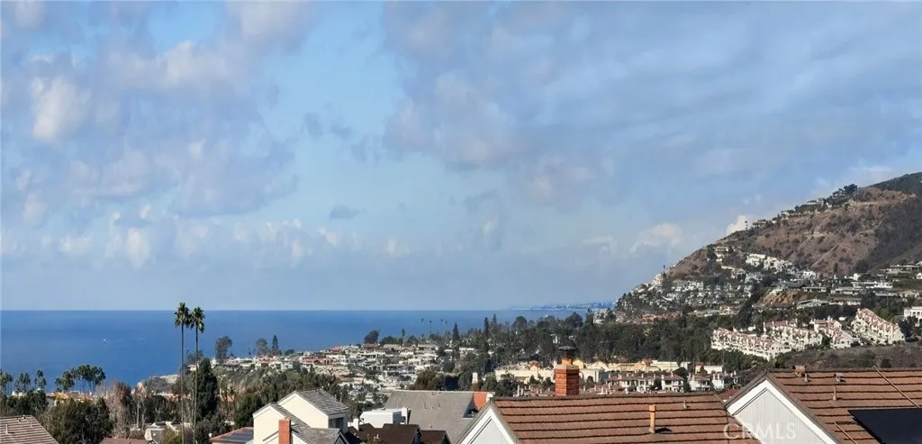 Dana Point, California 92629, United States, 3 Bedrooms Bedrooms, ,3 BathroomsBathrooms,Residential,Active,96501