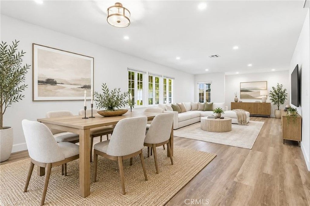 Photo of 10517 Cimarron ST, Los Angeles, CA 90047 (MLS # IN26201436)