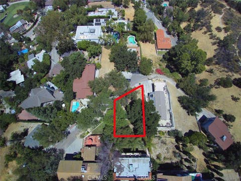 Photo of 4720 Bedel ST, Woodland Hills, CA 91364 (MLS # DW26185508)