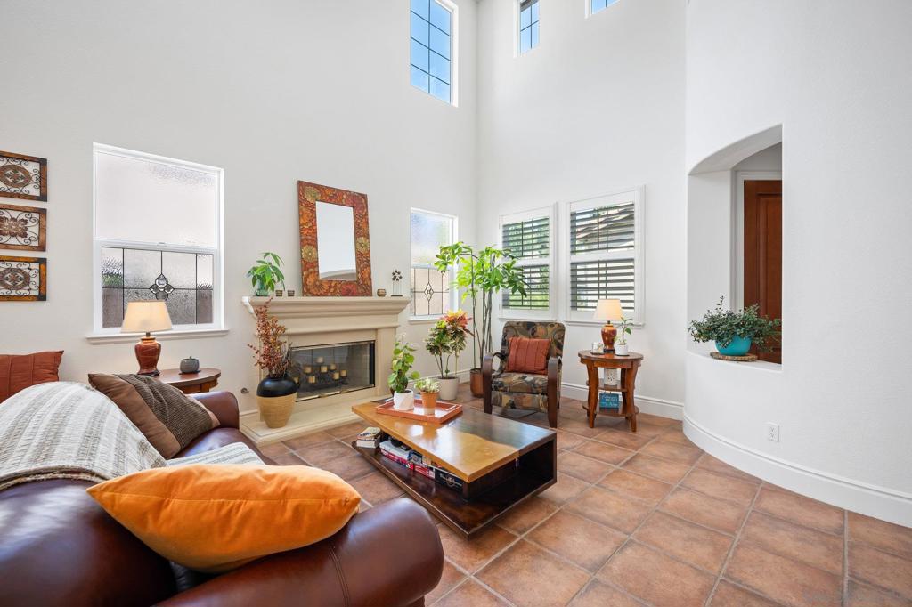 3243 Avenida Aragon