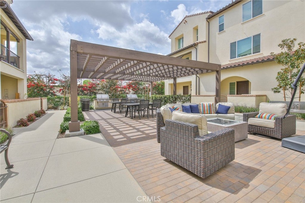 Properties 4 14114 Bay Street