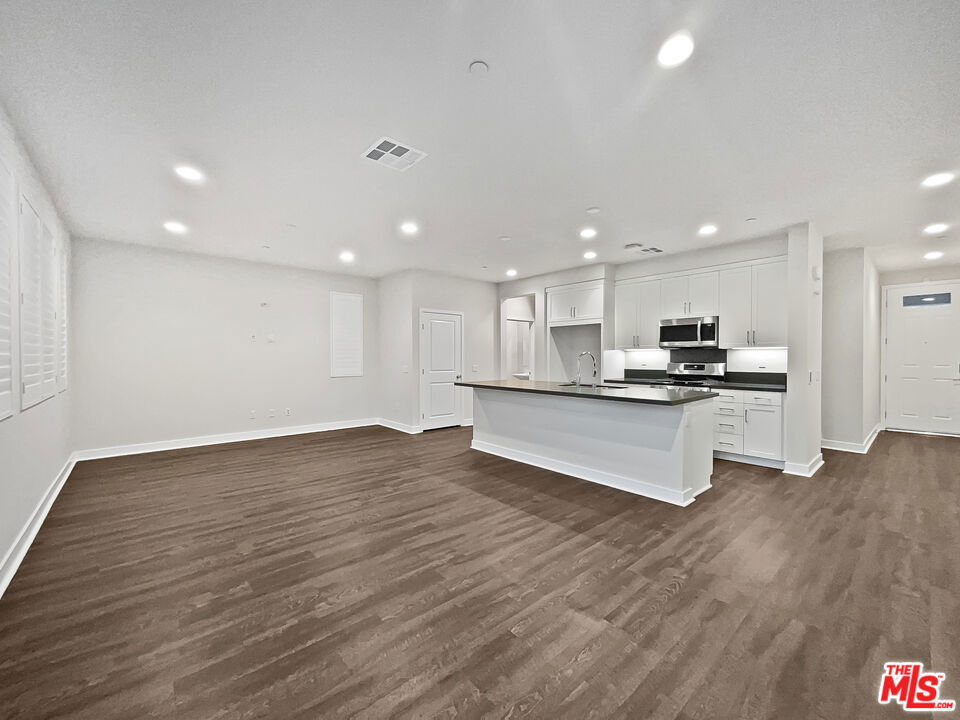 Properties 2 11881 Terra Vista Way 116
