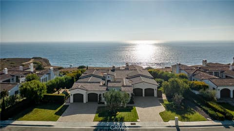 Photo of 29 Via Del Cielo, Rancho Palos Verdes, CA 90275 (MLS # PV26184028)